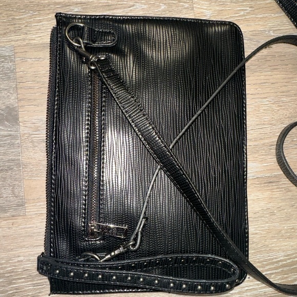 Chico's Two Tone Purse Crossbody Bag Adjustable Solid Black 8H X 11L - Picture 4 of 12